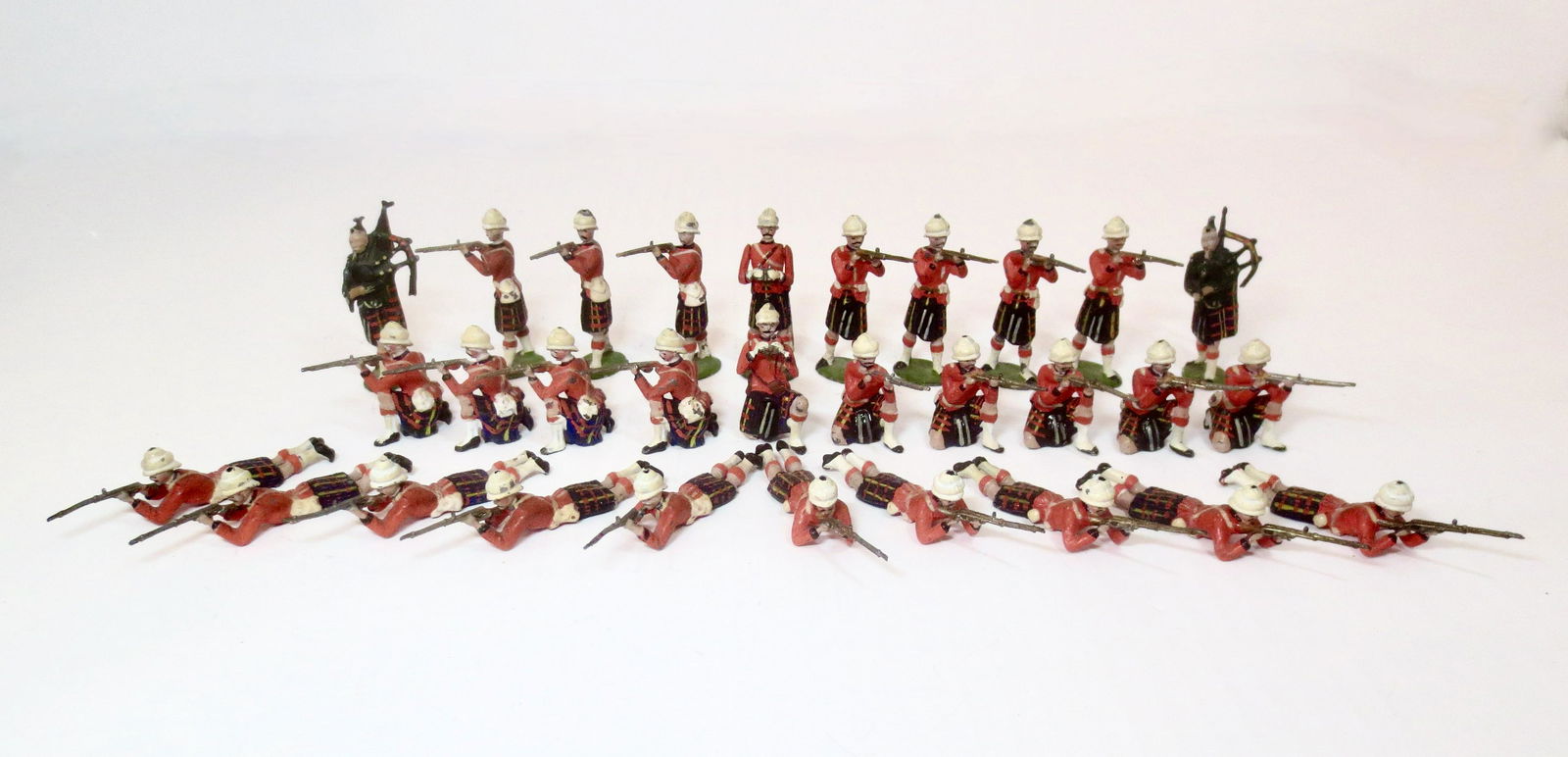 Britains #89 Cameron Highlander Display Set (1 of 1)