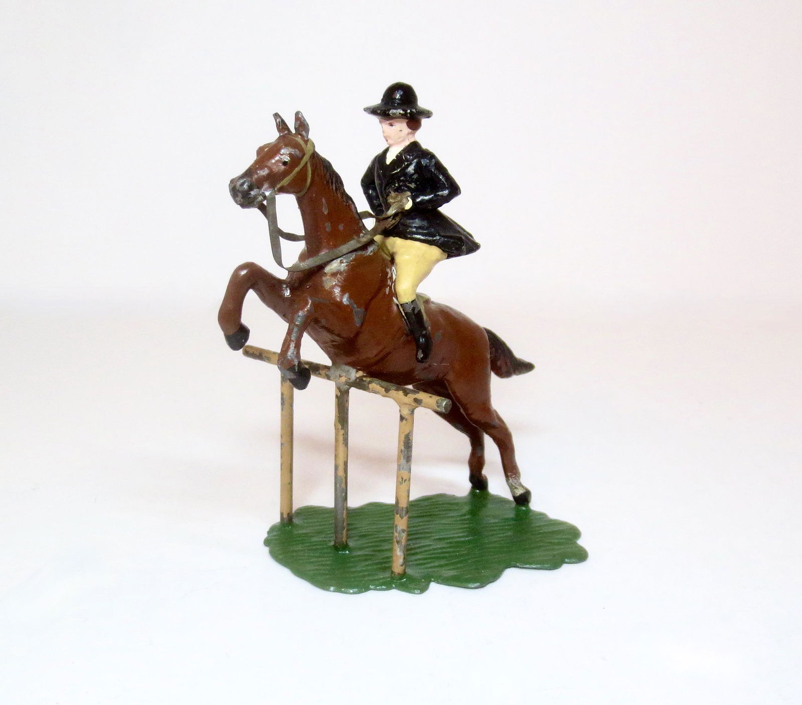 Heyde Large Scale Steeplechase Lady Rider (1 of 1)