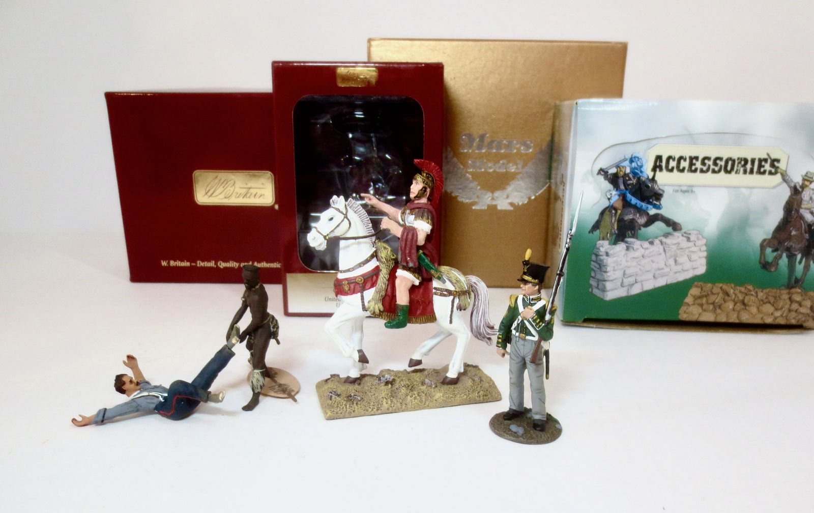 Assorted Soldiers & Accessories (1 of 1)