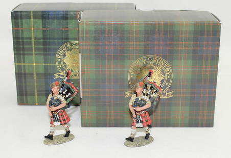 King & Country Lot Black Watch Pipers: British Eighth Army. Lot includes 2 Sets of Set #EA026c Black Watch Pipers. 2 Pieces. Condition Excellent. Boxes Excellent.