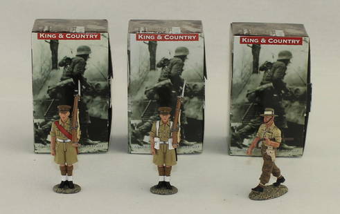 King & Country Lot Indian Army Officer Guardsmen: British Eighth Army. Lot includes #EA036 Indian Army Anglo Officer Marching and Set #EA039 Guardsmen Standing at Attention. 3 Pieces. Condition Excellent. Boxes Excellent.