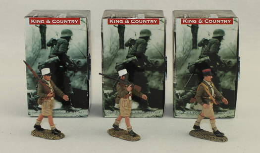 King & Country Lot French Foreign Legion: British Eighth Army. Lot includes Set #EA063 Marching with Rifle, Set #EA064 Marching with Light Machine Gun and Set #EA065 NCO with Tommy Gun. 3 Pieces. Condition Excellent. Boxes Excellent.