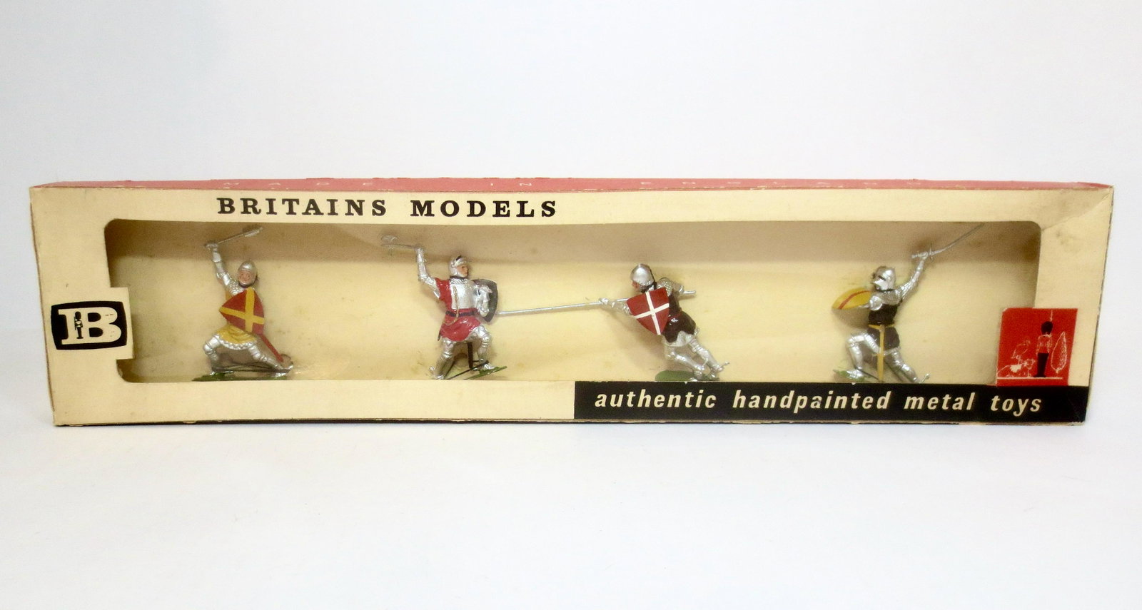 Britains #9192 Knights of Agincourt: Post war issue. 4 pieces. Mint condition. Box very good.