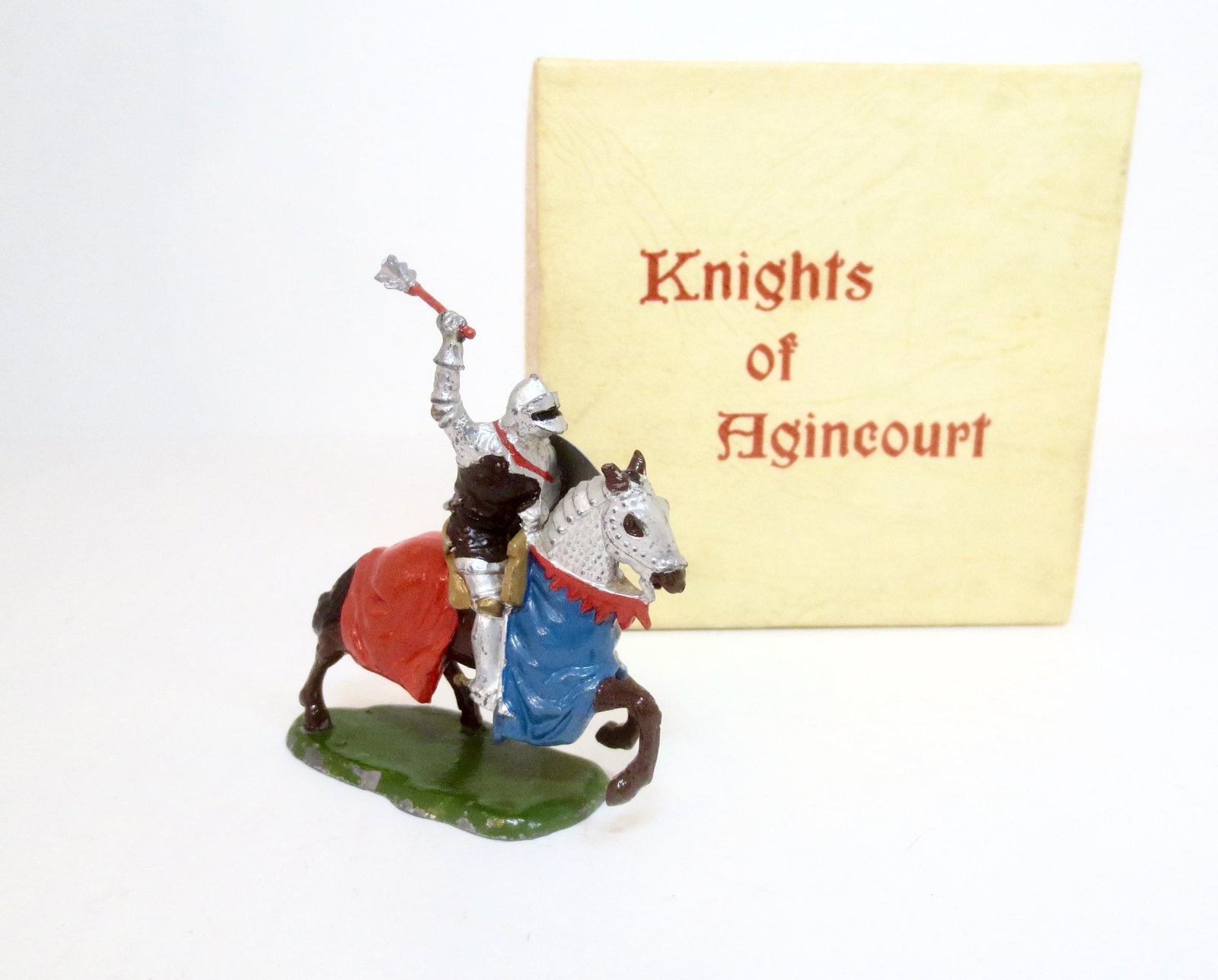 Britains #9402 Knight of Agincourt: Mounted with mace in hand. Near mint condition. Box very good.