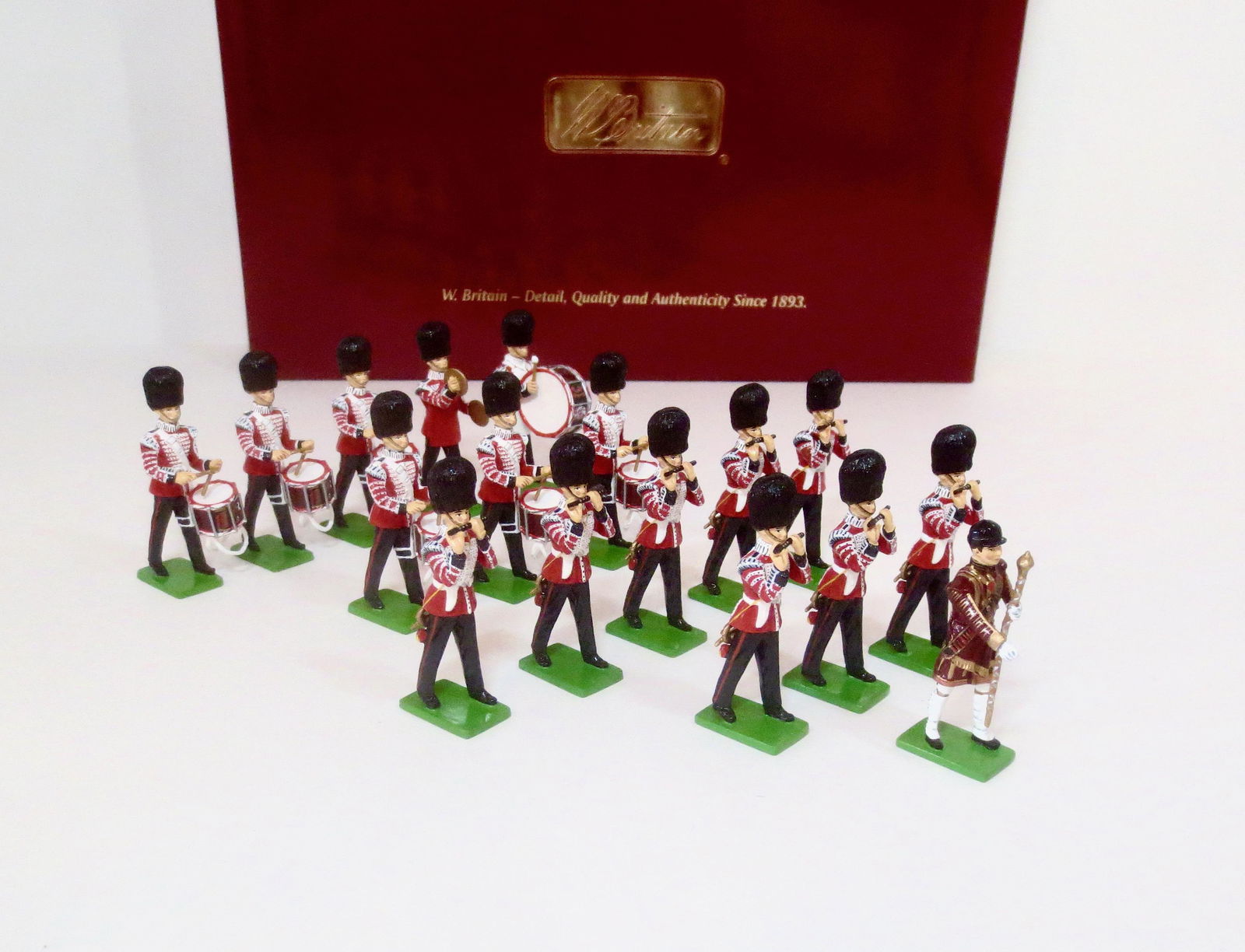 Britains #41175 Grenadier Guards (1 of 1)