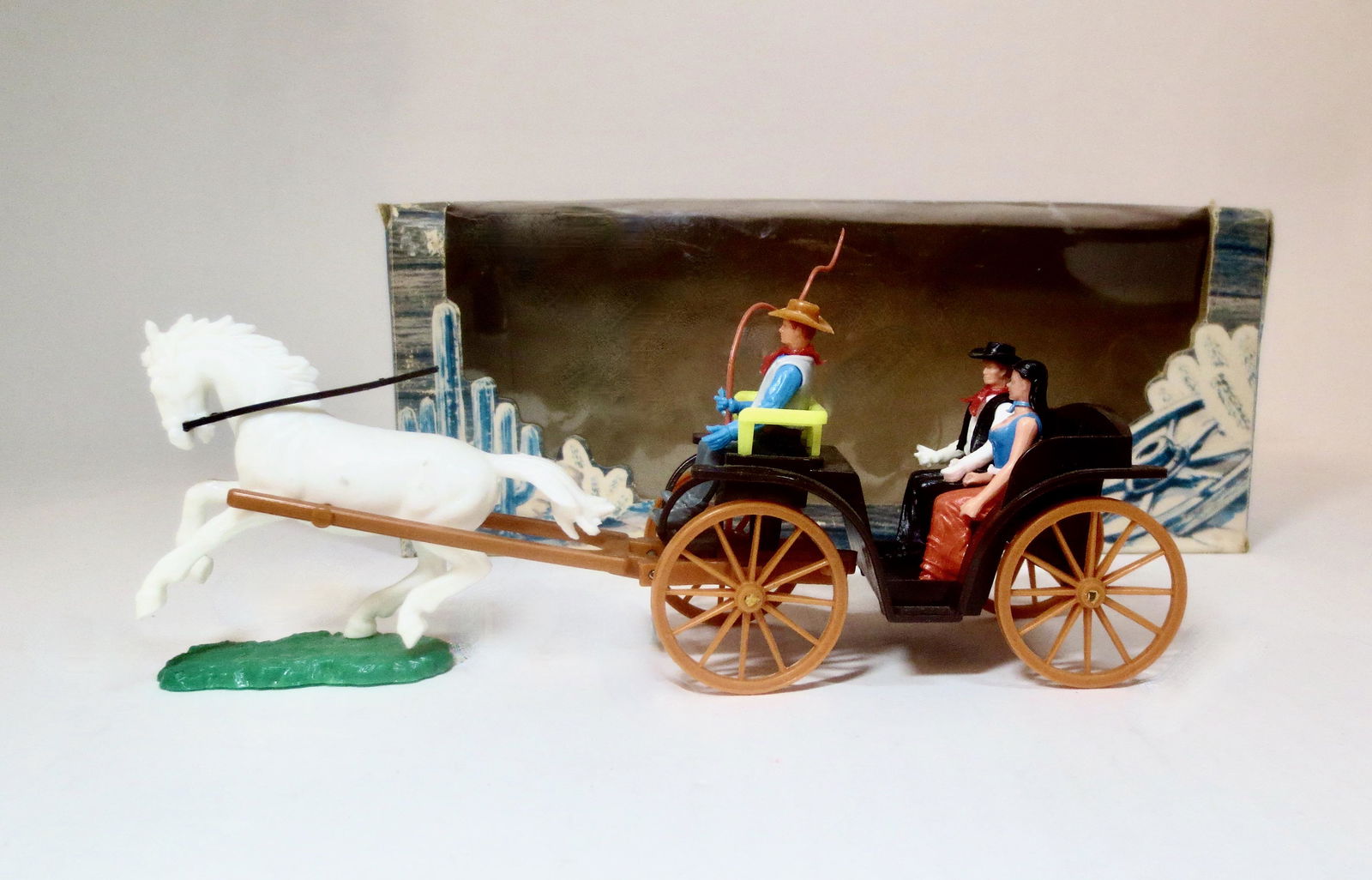 Hausser Elastolin Plastic Wild West Coach (1 of 1)