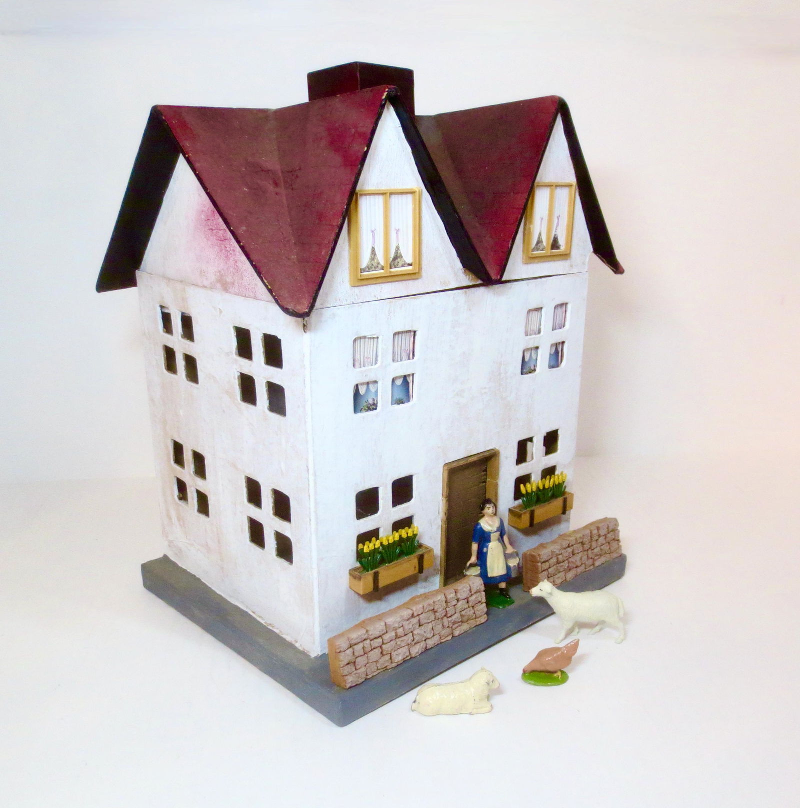 French Village House & Figures (1 of 1)