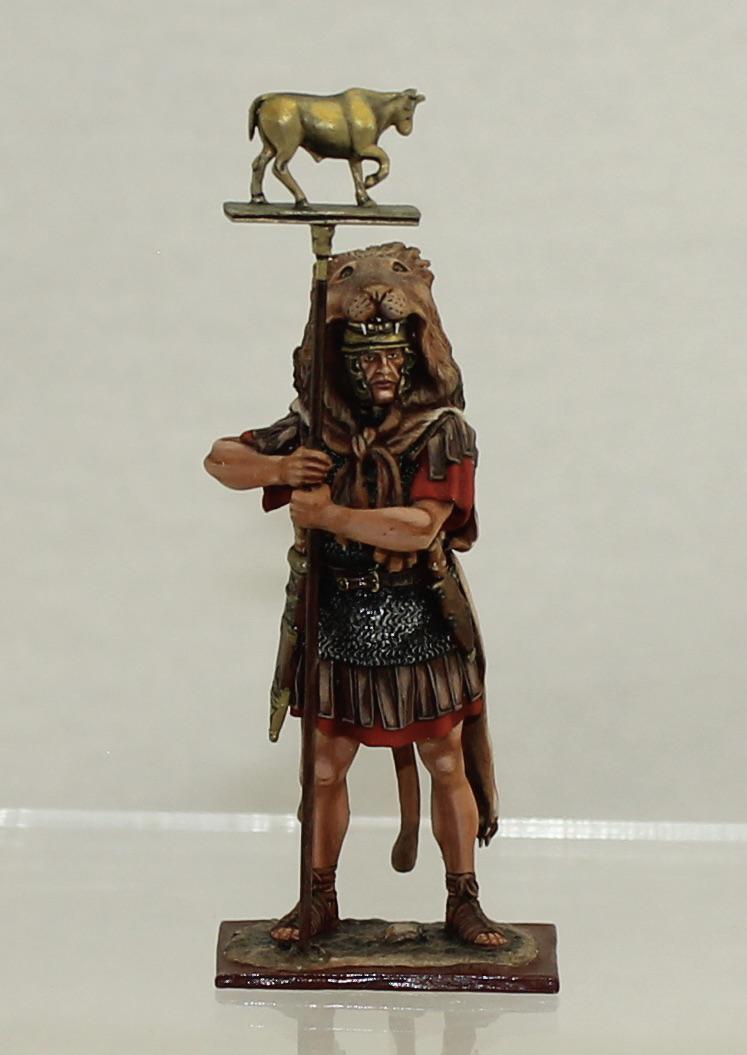 AeroArt 10th Legion Aquilifer: St. Petersburg Collection. In Lion Headdress with Bull Aquilifer. 3312 on Bottom of Base. 1 Piece. Condition Excellent. No Box.