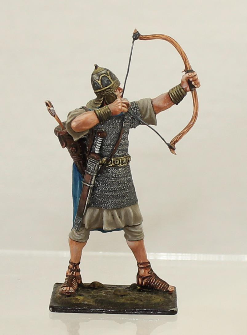 AeroArt Roman Hamian Archer Firing Bow: St. Petersburg Collection. 4034 on Bottom of Base. 1 Piece. Condition Very Good to Excellent. Arrow Missing. No Box.
