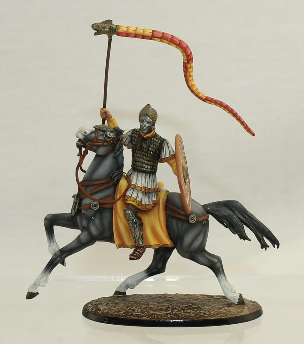 Arsenyev Studio Roman with Draconarius Banner (1 of 3)