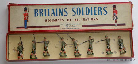Britains Set # 1901 - Box: Britains Set # 1901 Cape Town Highlanders with Original R.O.A.N Box - Untied. 8 Pieces.