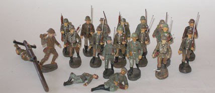 Elastolin Composition World War II German, Britis: Elastolin Composition World War Two German and British Troops Marching, a British Bugler and part of Telegraph Pole set and 2 Germans Lying Wounded. Pre War. Unboxed. 20 Pieces.