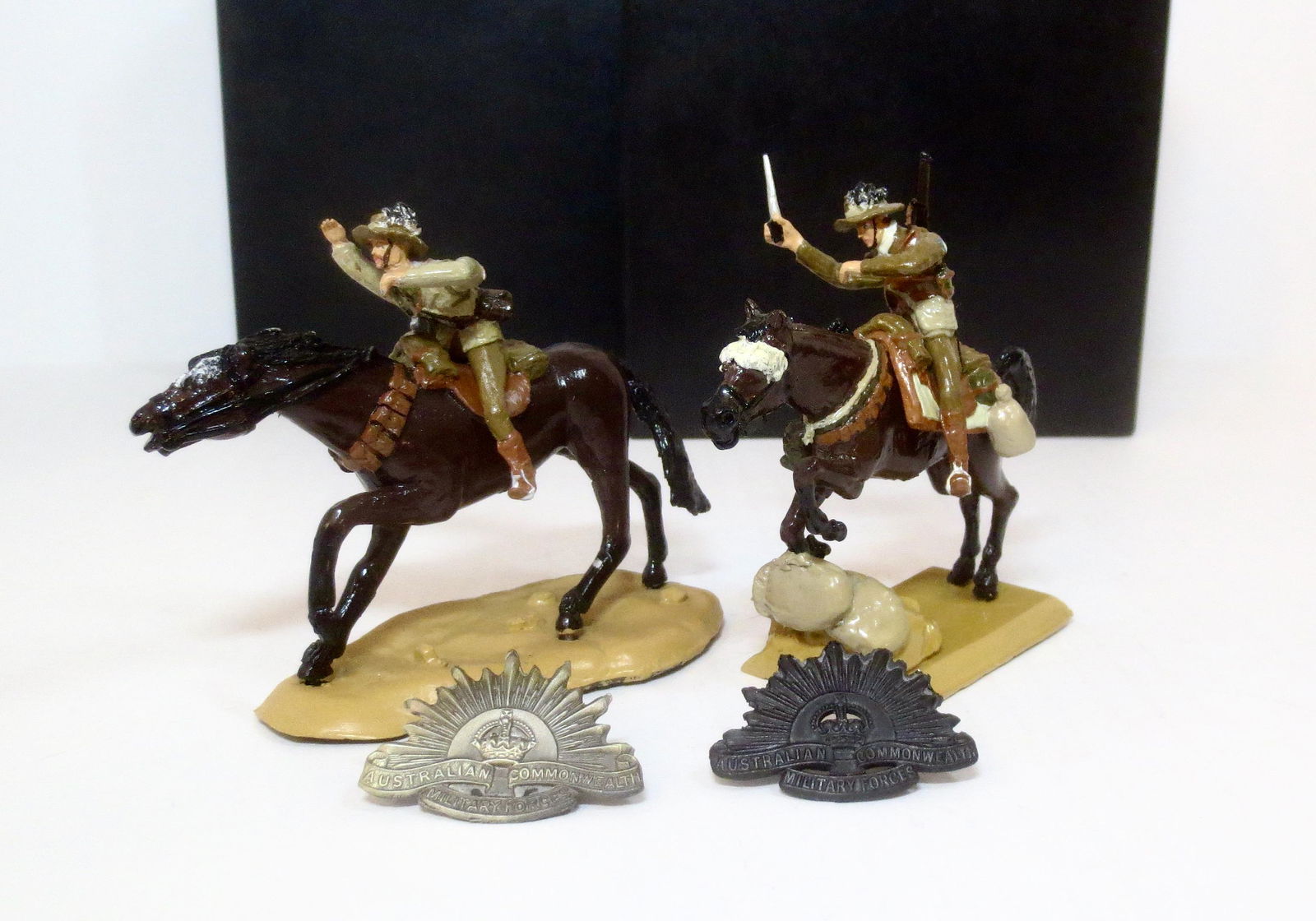 PNF Australian Cavalry With Badges (1 of 1)