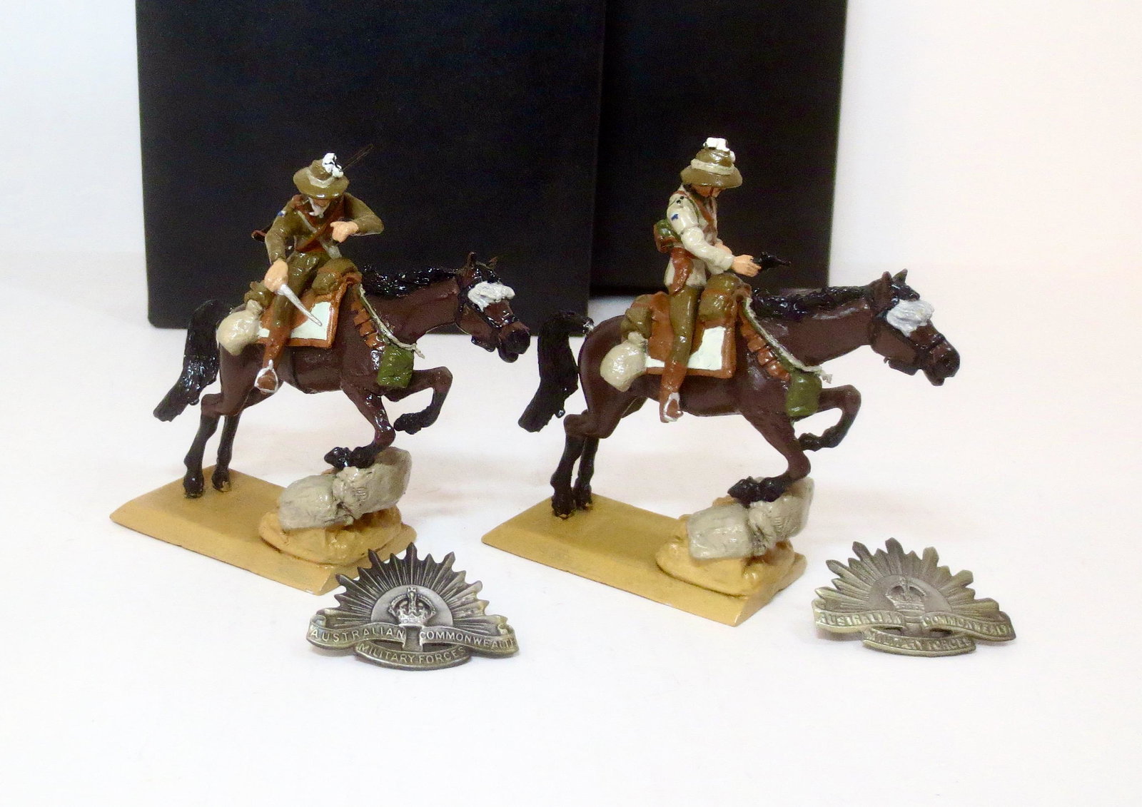 PNF Australian Cavalry With Badges (1 of 1)