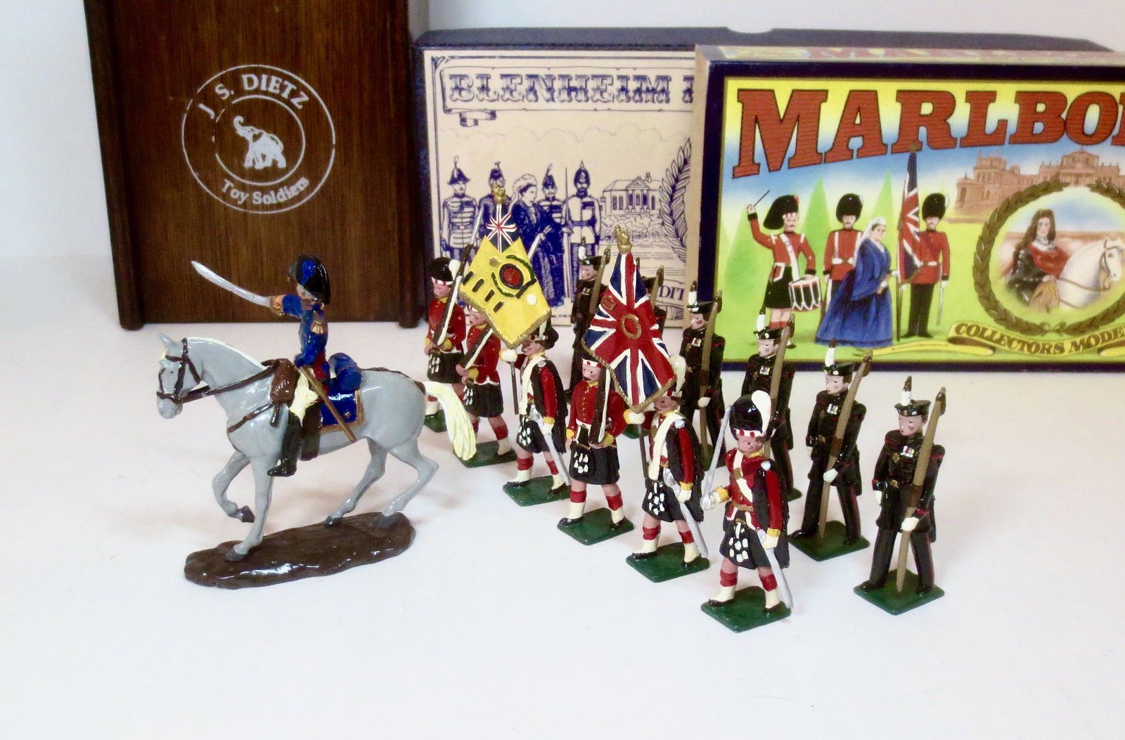 Modern Issues Variety of Makers (1 of 1)