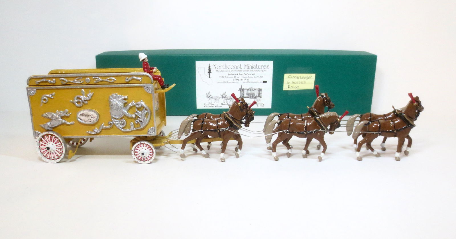 Northcoast Miniatures Circus Wagon & Driver (1 of 1)