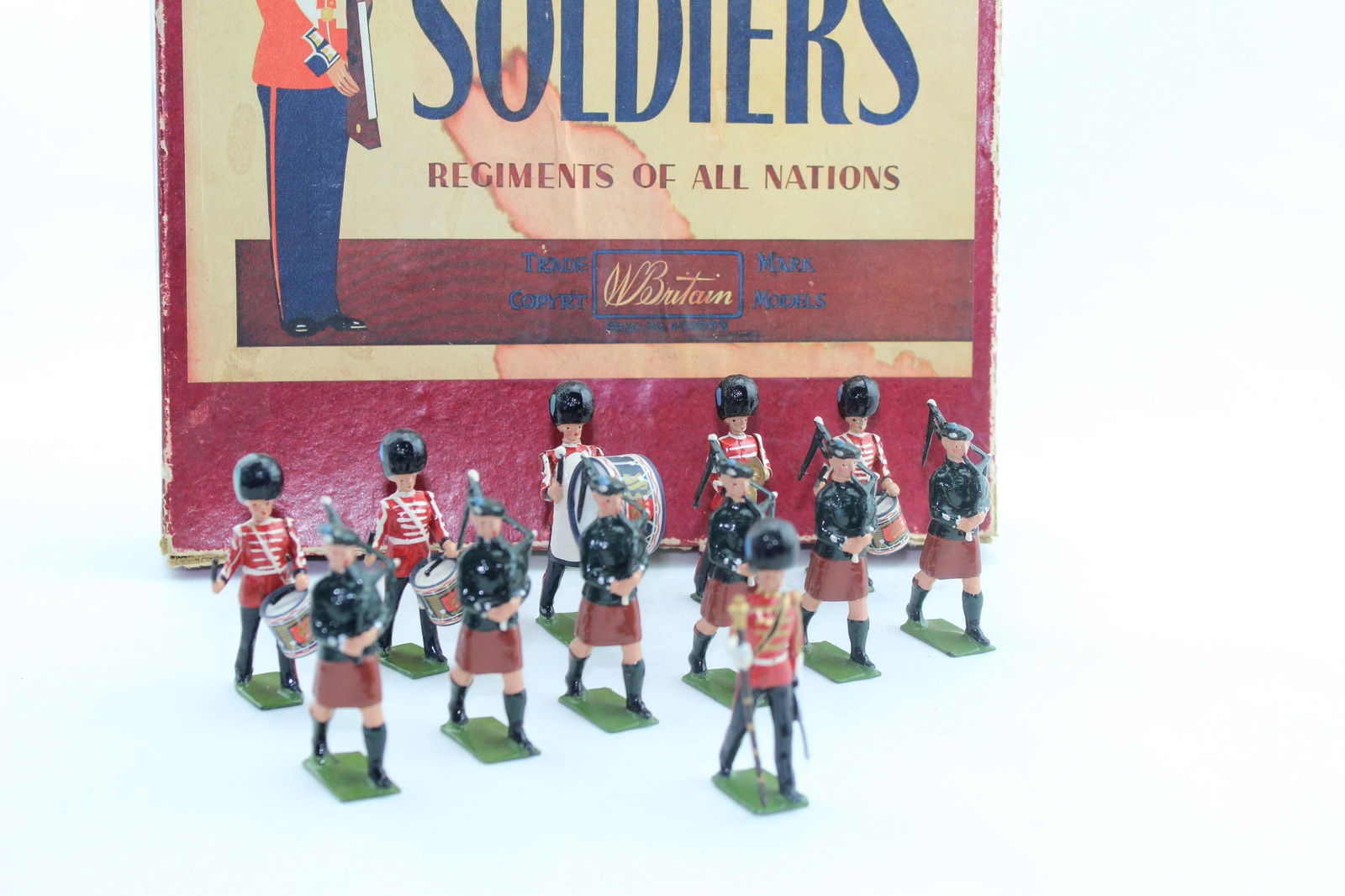 Britains 9248/2096 Irish Guards Drums & Pipes (1 of 1)