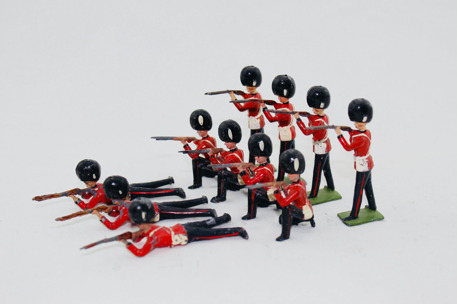 Britains Set #1283 Grenadier Guards Firing (1 of 1)