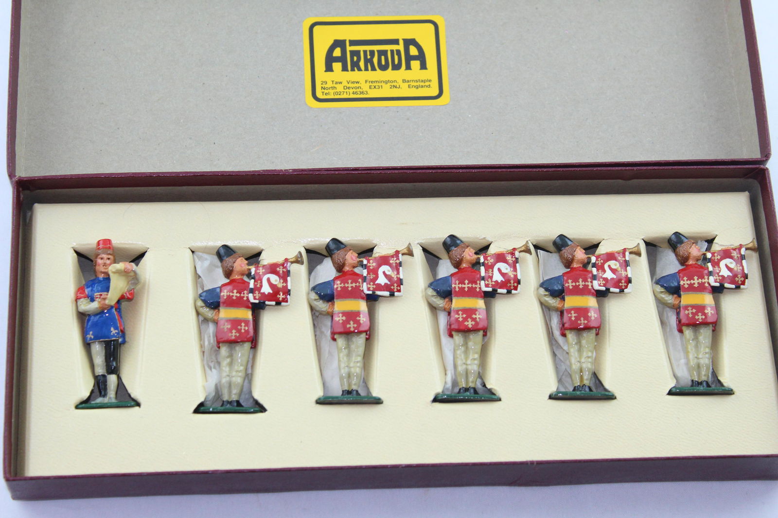 Panoply Knights Herald and Five Trumpeters (1 of 1)