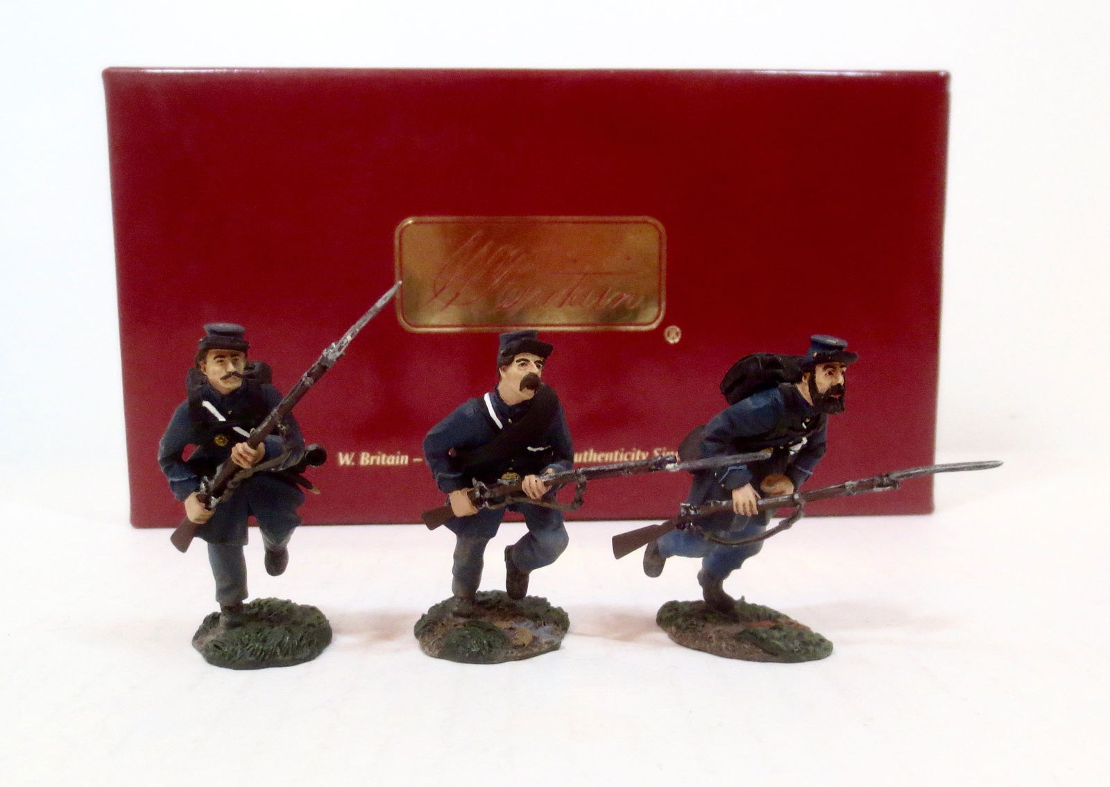 Britains #17805 Union Infantry In Frock Coats (1 of 1)