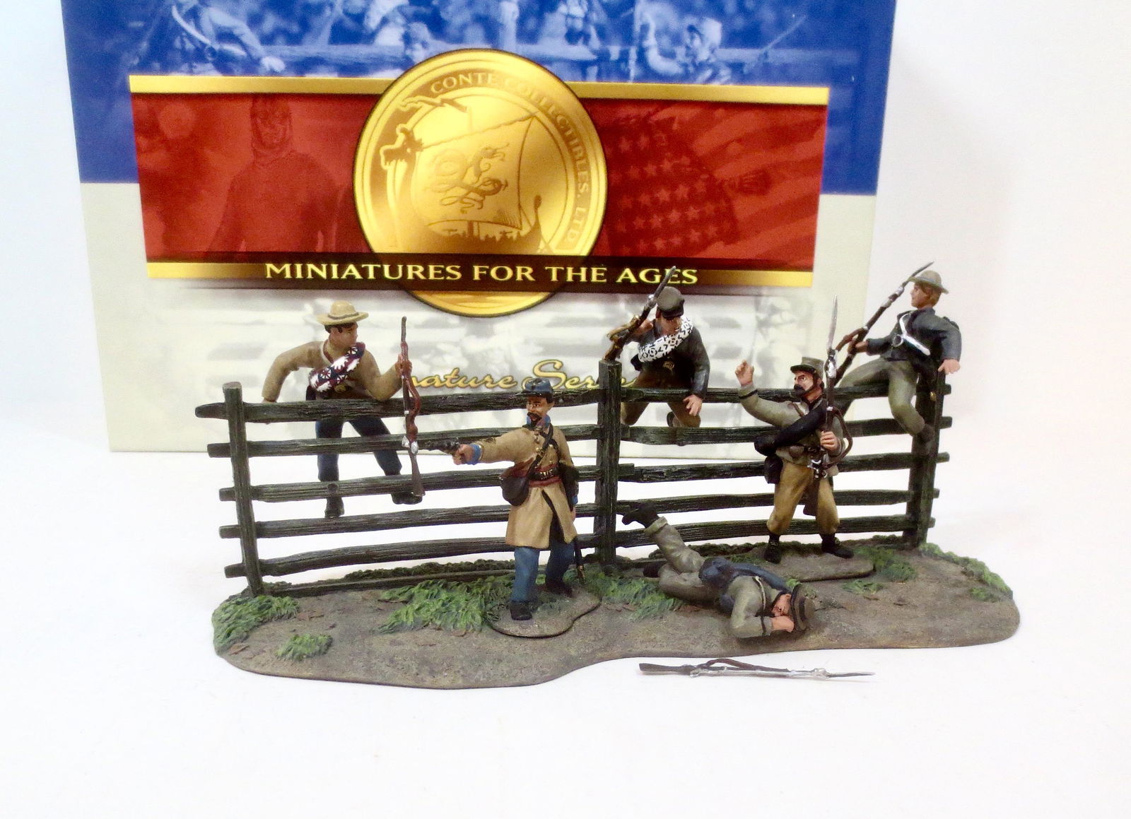 Conte #ACW57112 Confederates Climbing Fence (1 of 1)