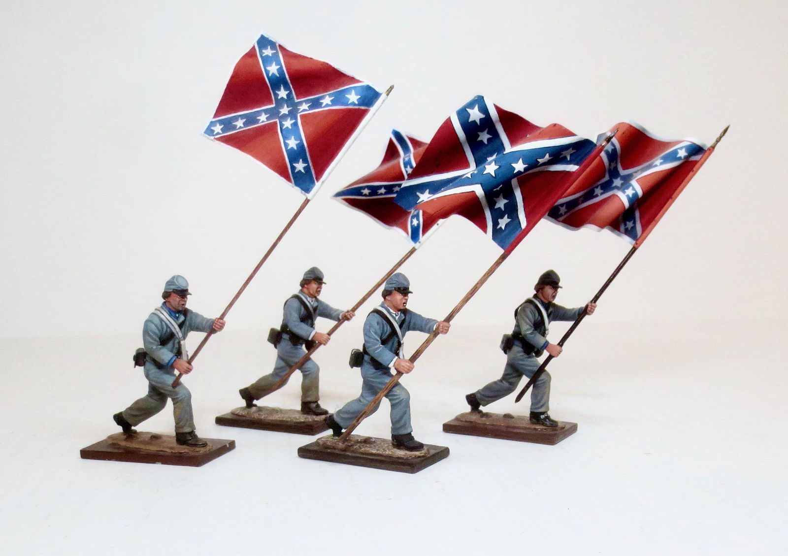 Aero-Art #0107 Confederate Flag Bearers (1 of 1)