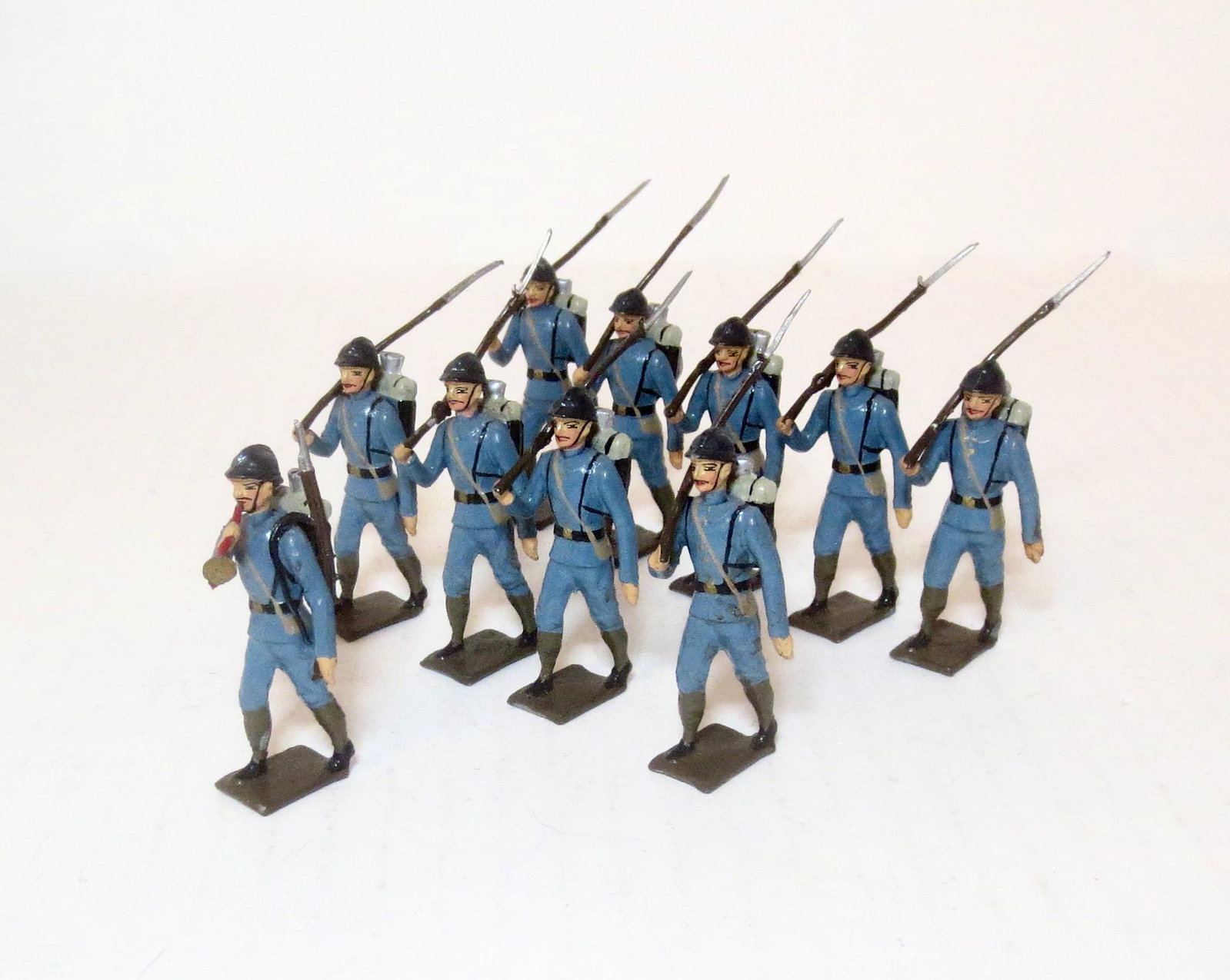 Mignot French Infanterie de Ligne: 10 pieces. Mint to near mint condition. Unboxed.