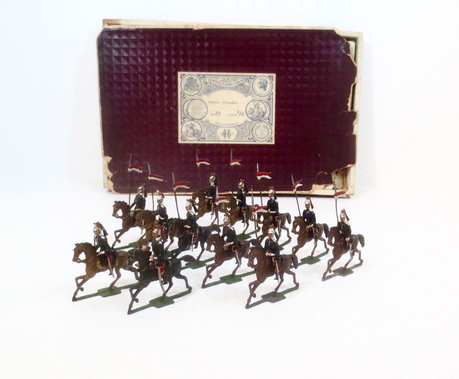Heyde Franzos Kurassiere: 48mm scale. 12 pieces. Near mint to excellent condition. Box in poor condition (top damaged, missing sides and ends).