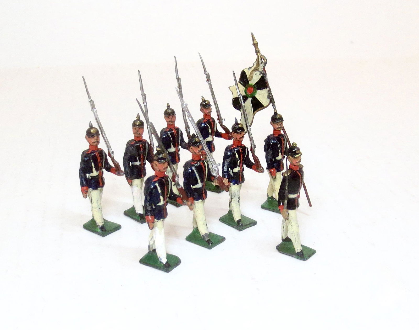 Heyde Prussian Infantry: 9 pieces. Excellent overall condition (two pants retouched, one loose rifle). Unboxed.