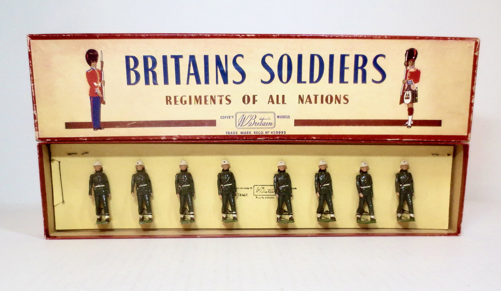 Britains #2021 U.S. Army Military Police: "Snowdrops". Post war issue. 8 pieces. Mint condition. Box excellent.
