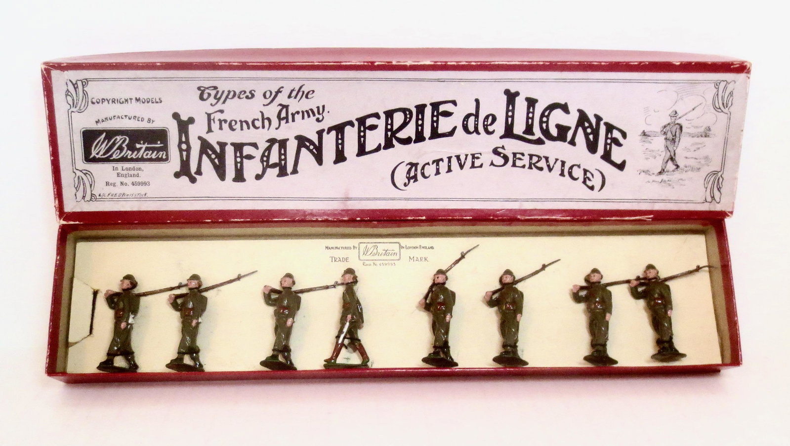 Britains #192 French Infanterie De Ligne: Pre war issue. Active Service. 8 pieces. Mint to near mint condition (officer's base color mismatched). Box excellent.