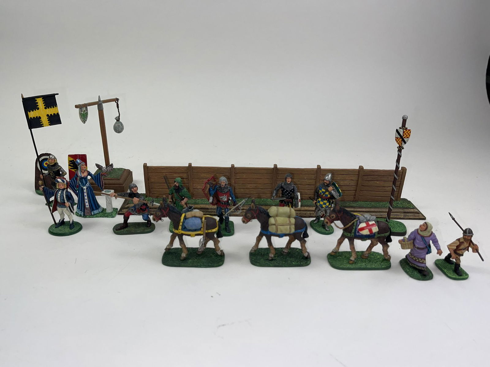 Elfvengren Medieval Knight Diorama (1 of 8)