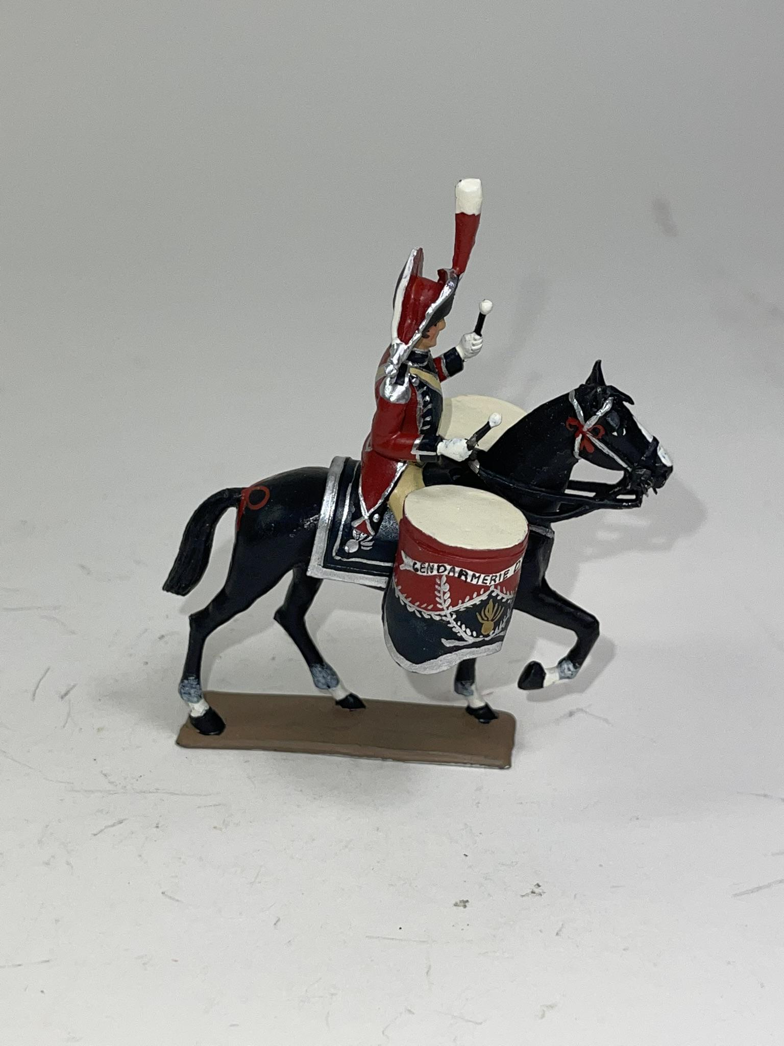 Lucotte Gen Darmerie D'Elite Kettle Drummer: 1 piece in excellent condition.