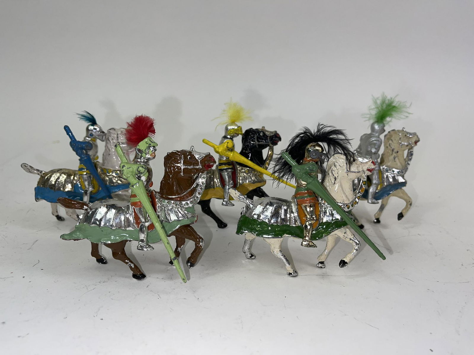 Sacul Mounted Knights: 5 pieces in very good condition. Four are missing shields.