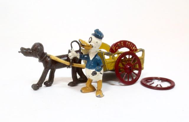 Salco Donald Duck's Dairy With Milk Cart (1 of 1)