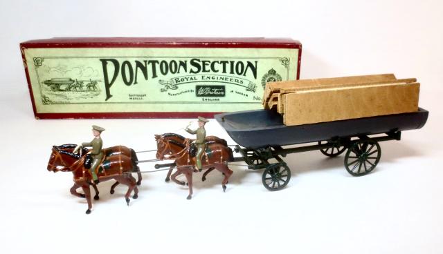 Britains #1254 Royal Engineers Pontoon Set (1 of 1)