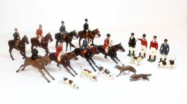 Britains Assorted Hunt Figures (1 of 1)