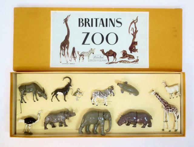 Britains #11Z  Zoo Display Set (1 of 1)
