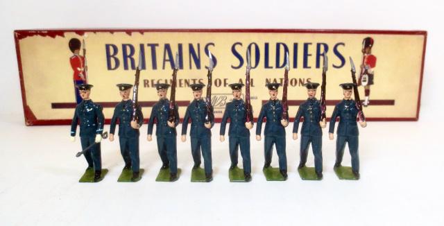 Britains #2073 Royal Air Force: Post war issue. 8 pieces. Mint to near mint condition. Box excellent.