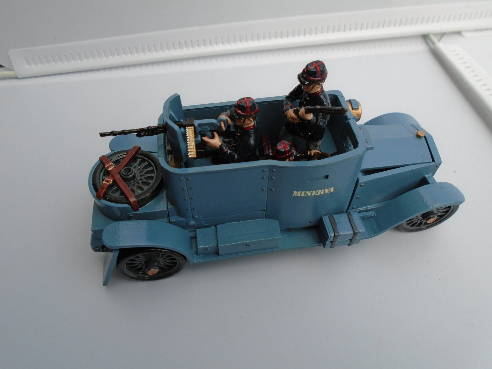 Tradition Minerva Armoured Car Set 830: Tradition - Set-830 - The Minerva Armoured Car with Crew, World War I - Mint Condition. Box Excellent.