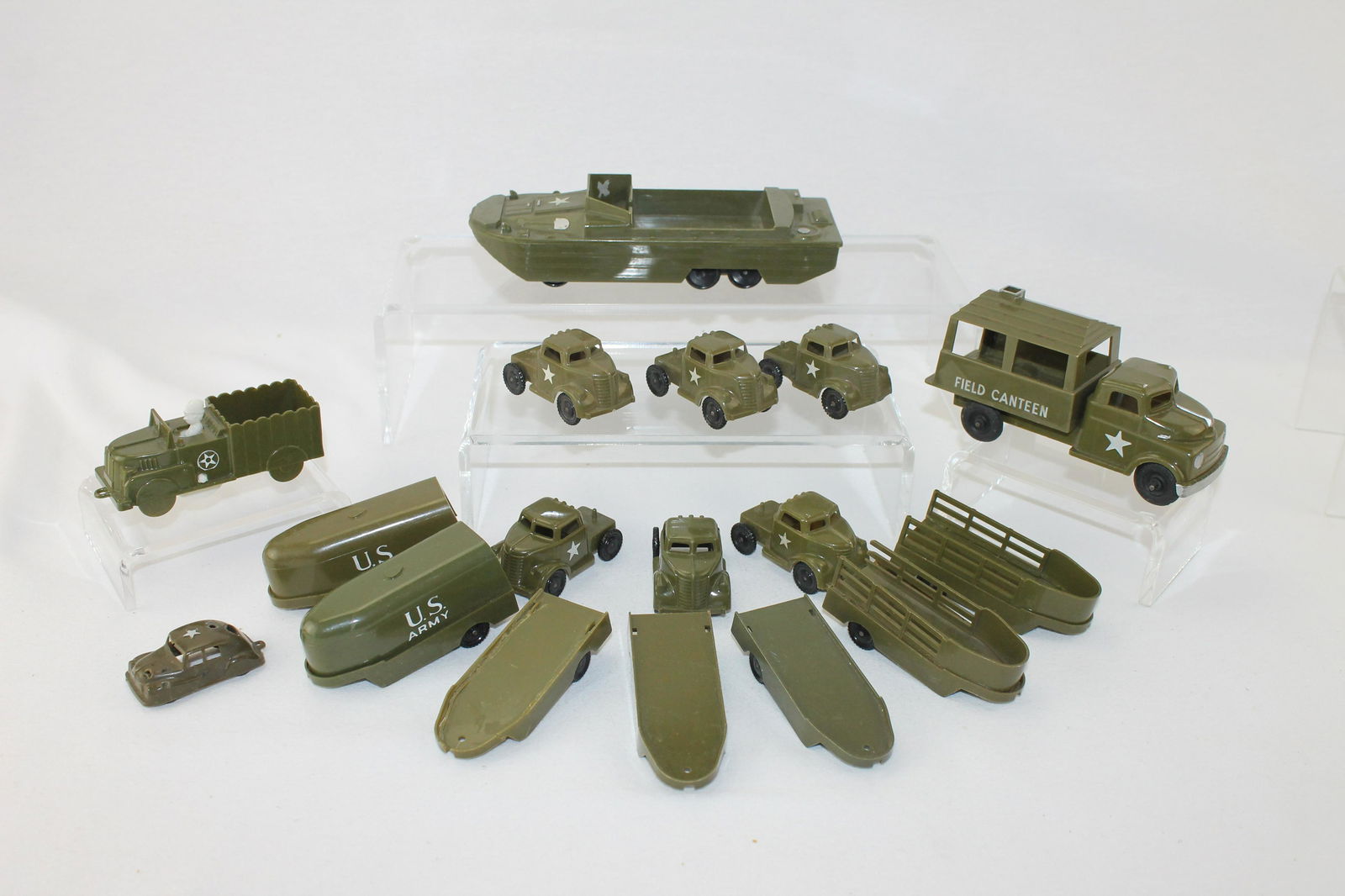 Pyro Lot Plastic Vehicles (1 of 8)