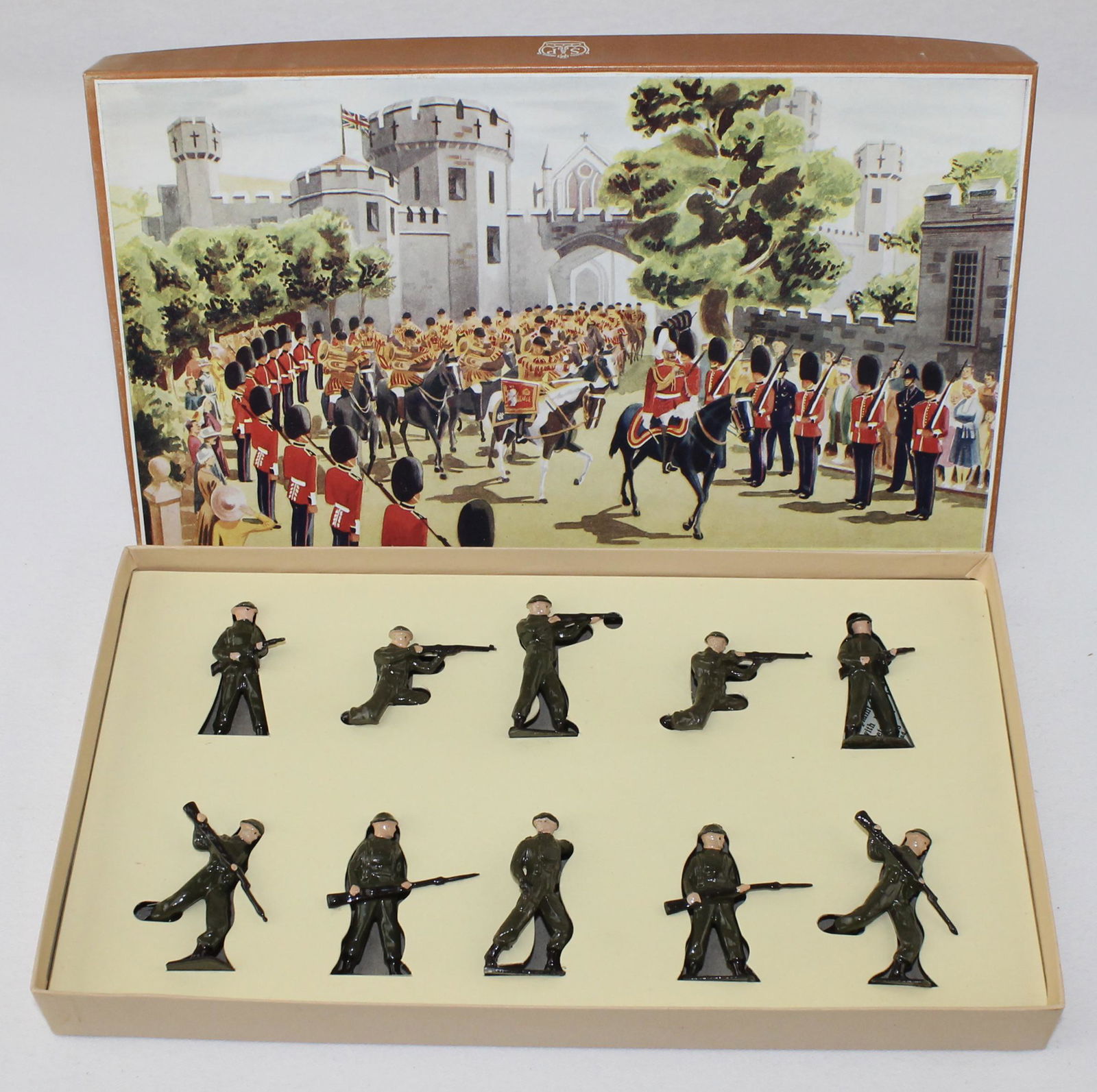 Britains 27s Infantry in Battle dress (1 of 6)