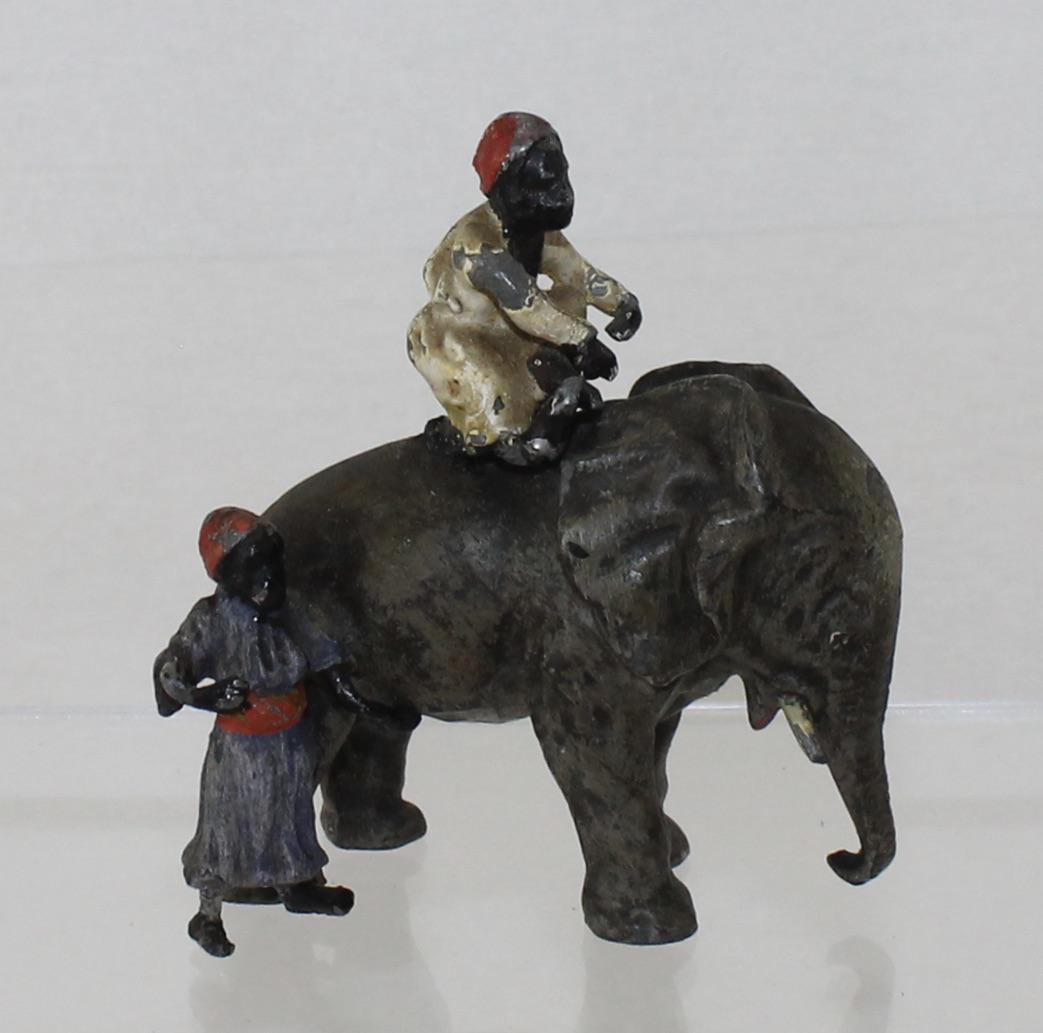 Heyde Souvenir Figure Boys with Elephant (1 of 3)