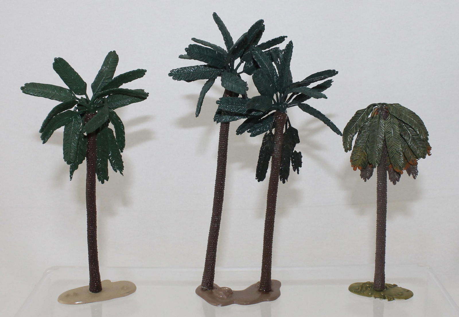 Lot of  Lead Palm Trees (1 of 1)