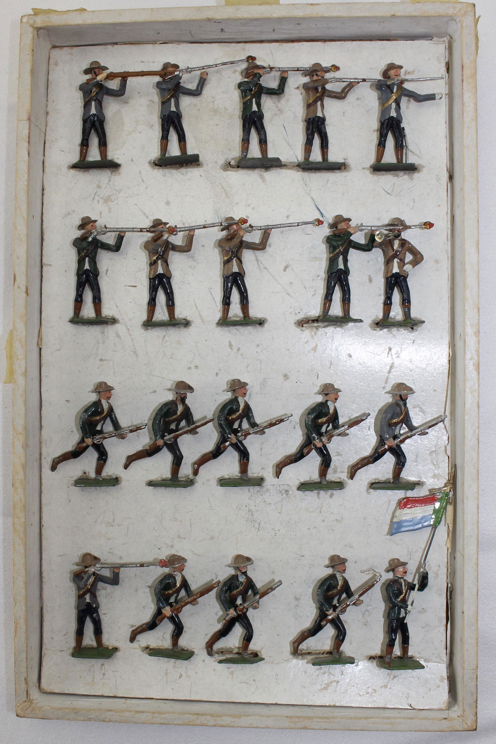 Heyde Set Boers Advancing and Firing (1 of 2)