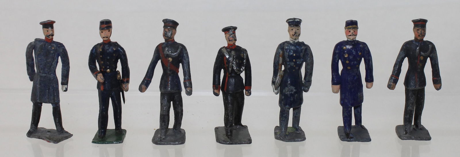 Heyde Lot Railroad Station Staff: Size 2 (48mm). 7 Pieces. Condition Fair to Good. No Box.