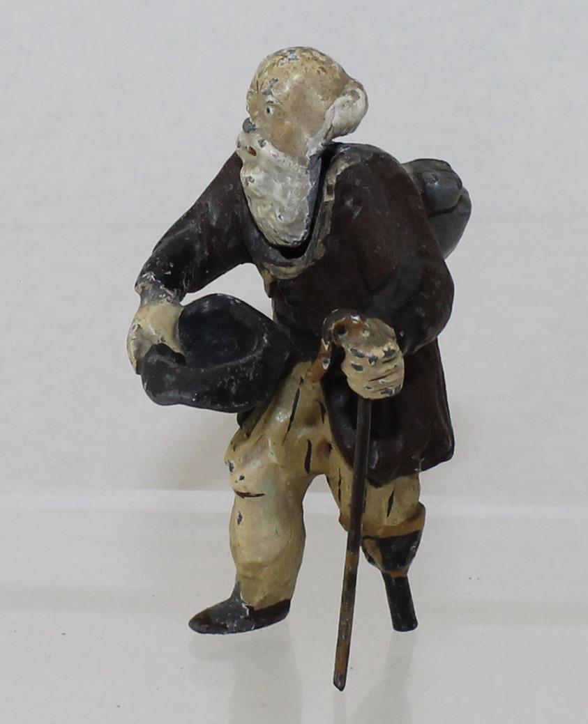 Heyde Souvenir Nodder Alms Solicitor (1 of 3)