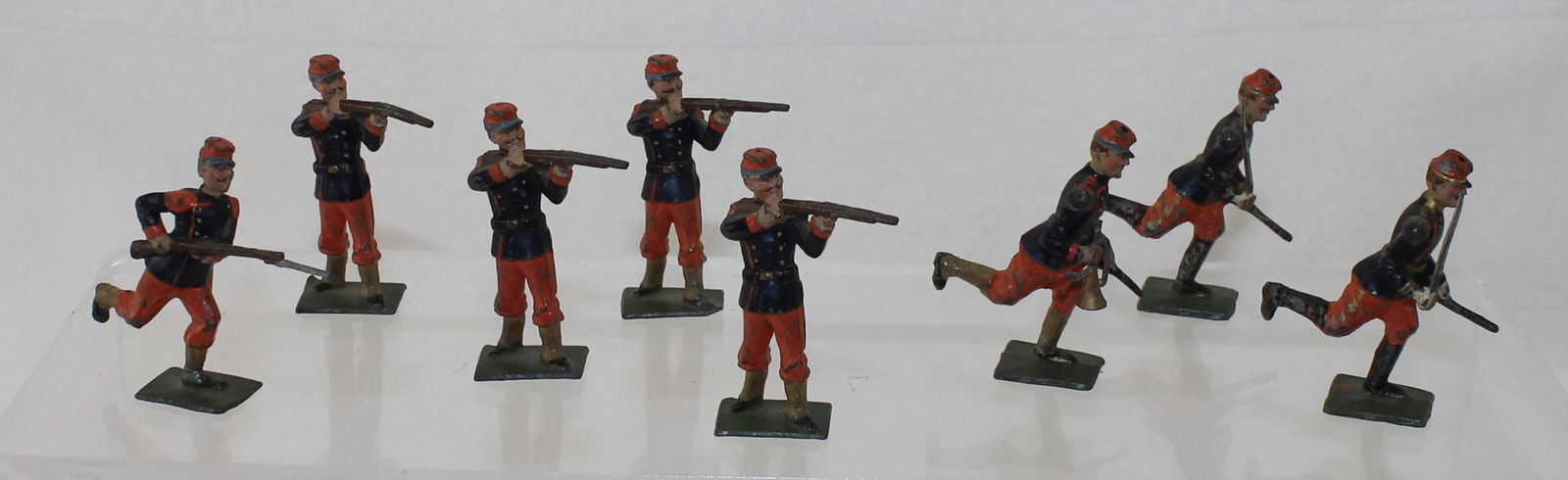 Heyde Lot Hollowcast French Infantry: Size 1C (55mm) Export Range. Lot Includes 2 Officers with Movable Sword Arms, Bugler with Movable Arm, 4 Troopers Standing Firing and One Trooper Advancing with Rifle. Figures Possibly from Heyde's Sh