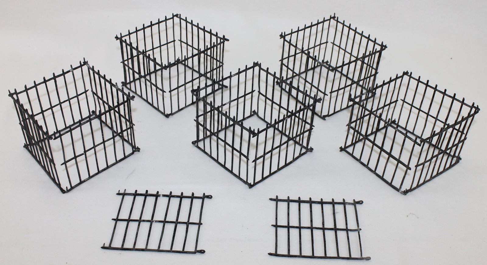 Timpo Lot of Zoo Fencing (1 of 2)