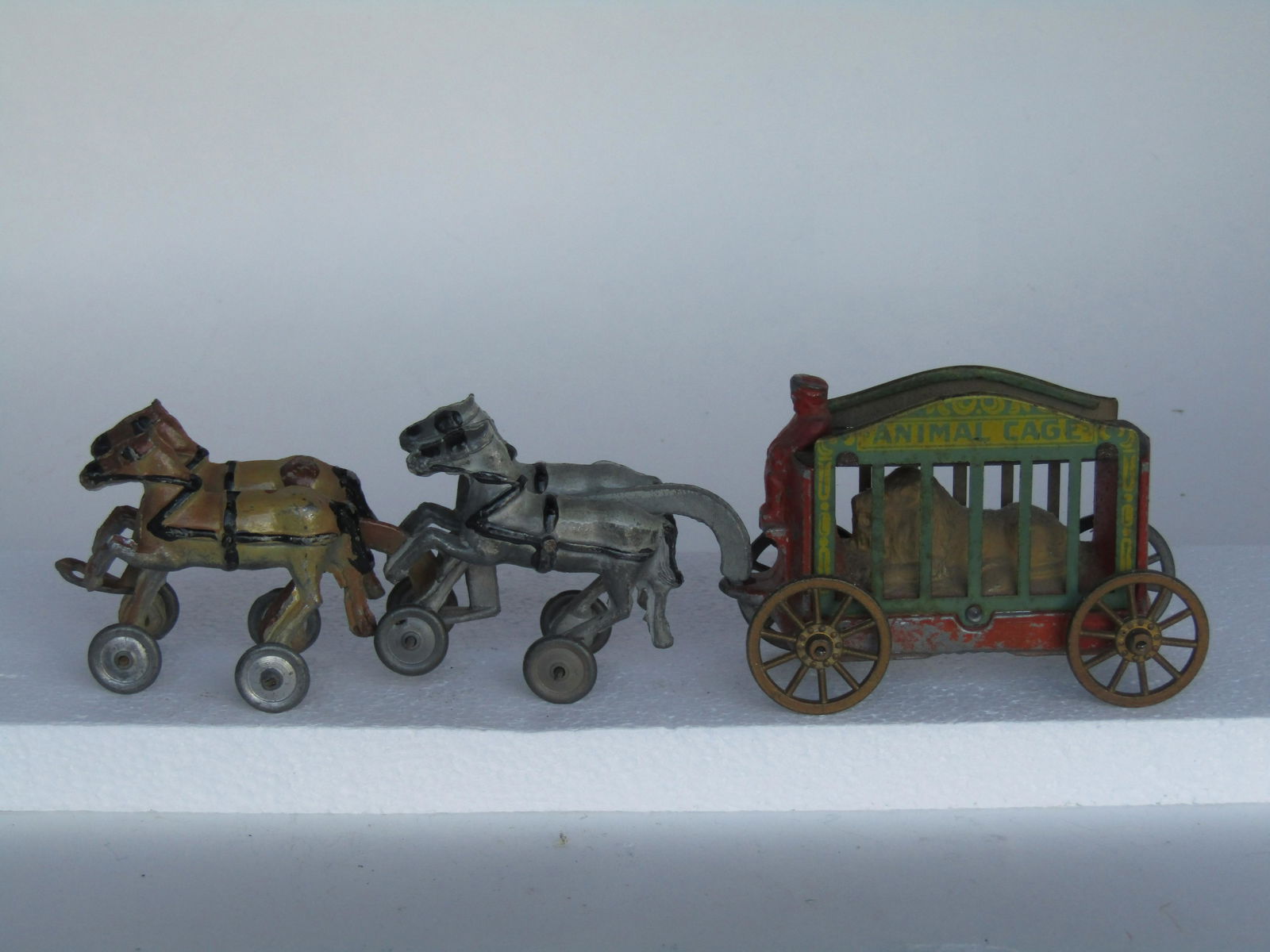 Barclay (4) Horse - Drawn Circus Wagon (1 of 2)